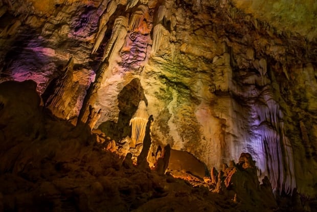 cradle-of-humankind-wonder-cave-things-to-do-in-joburg