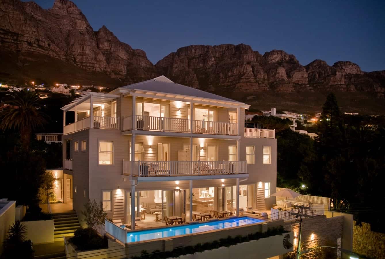 Sea-Five-exterior-with-pool-view - Romantic Hotels in Cape Town