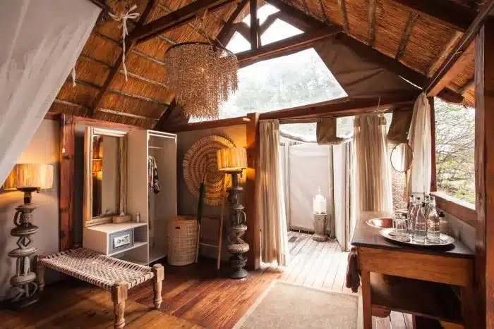 Cedarberg_Africa_Sindabezi_Lodge-room