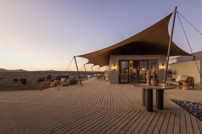 Cedarberg Travel | Kulala Desert Lodge